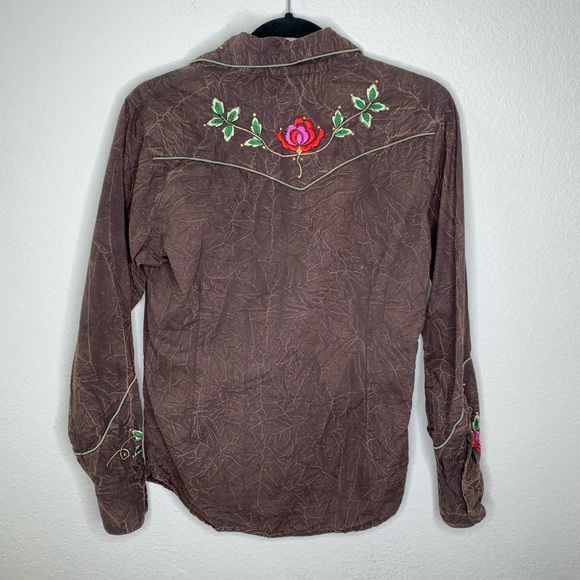 Back in the Saddle 🐴 Western 🌹 Shirt - Picture 4 of 7